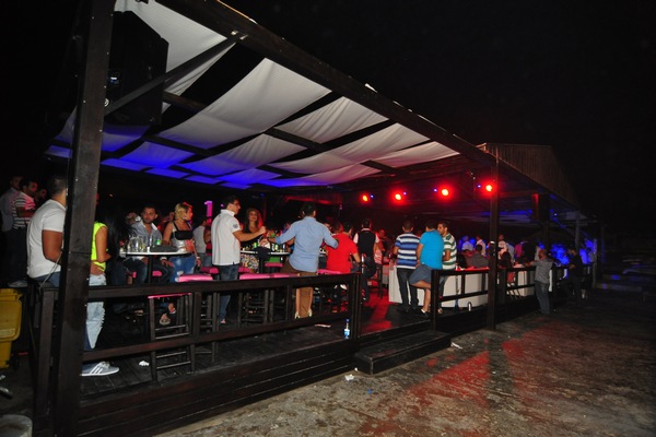 Eleven Beach Bar Opening
